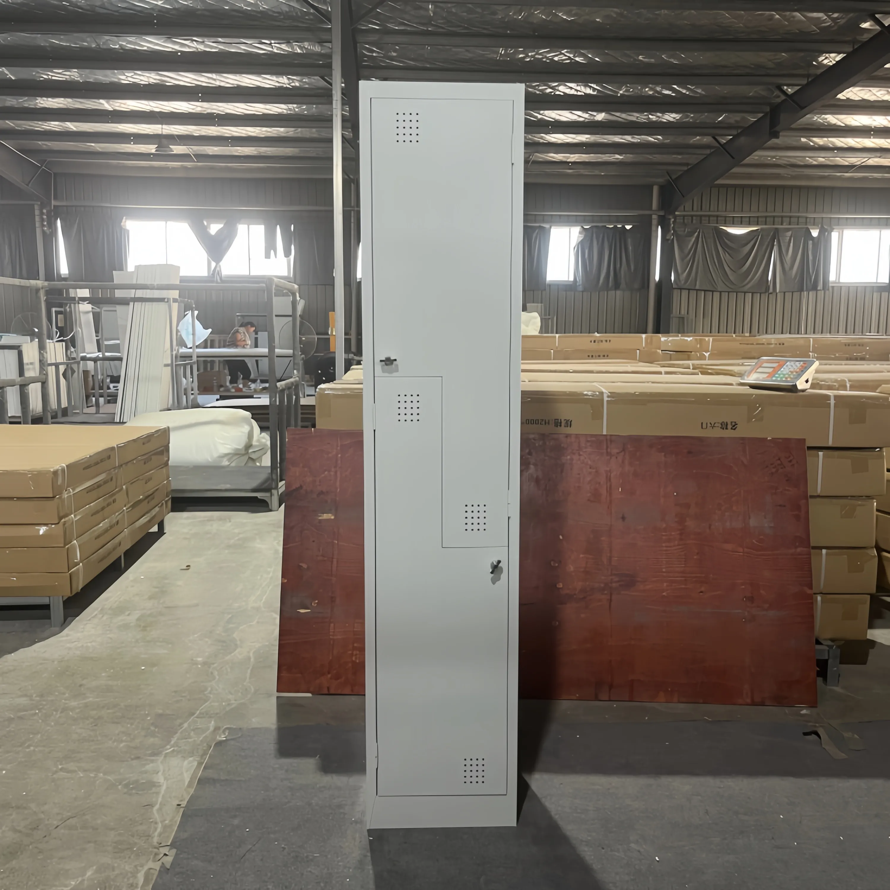 L-Shaped Locker 1